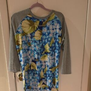 LuLaRoe Blue Floral 3/4 Sleeve Randy